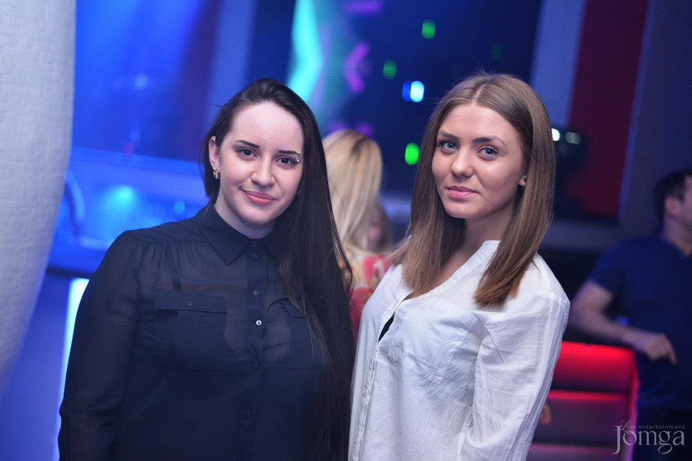 Фотография с Мокрая майка в Пятерочка