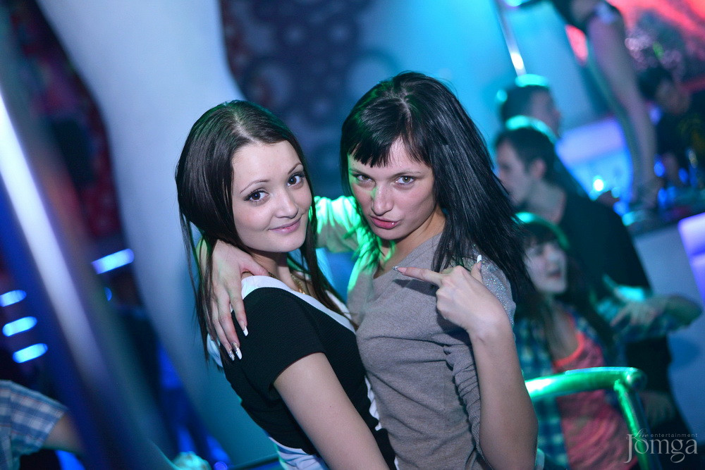 Фотография с Мокрая майка в Пятерочка