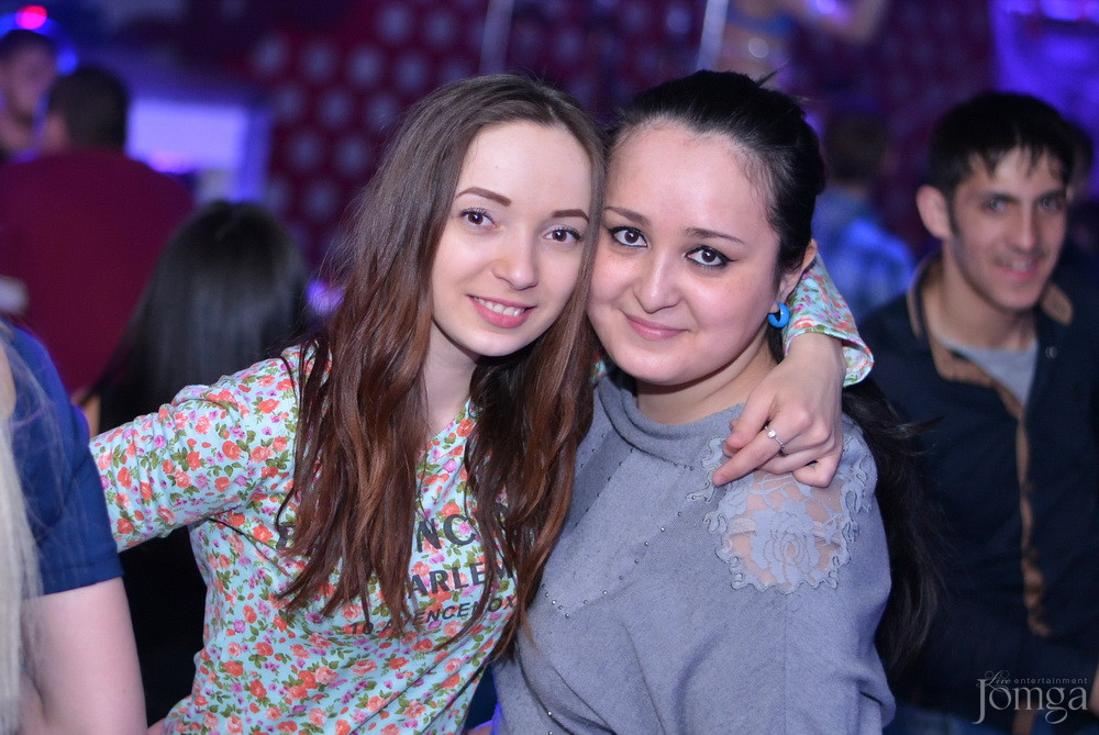 Фотография с Мокрая майка в Пятерочка