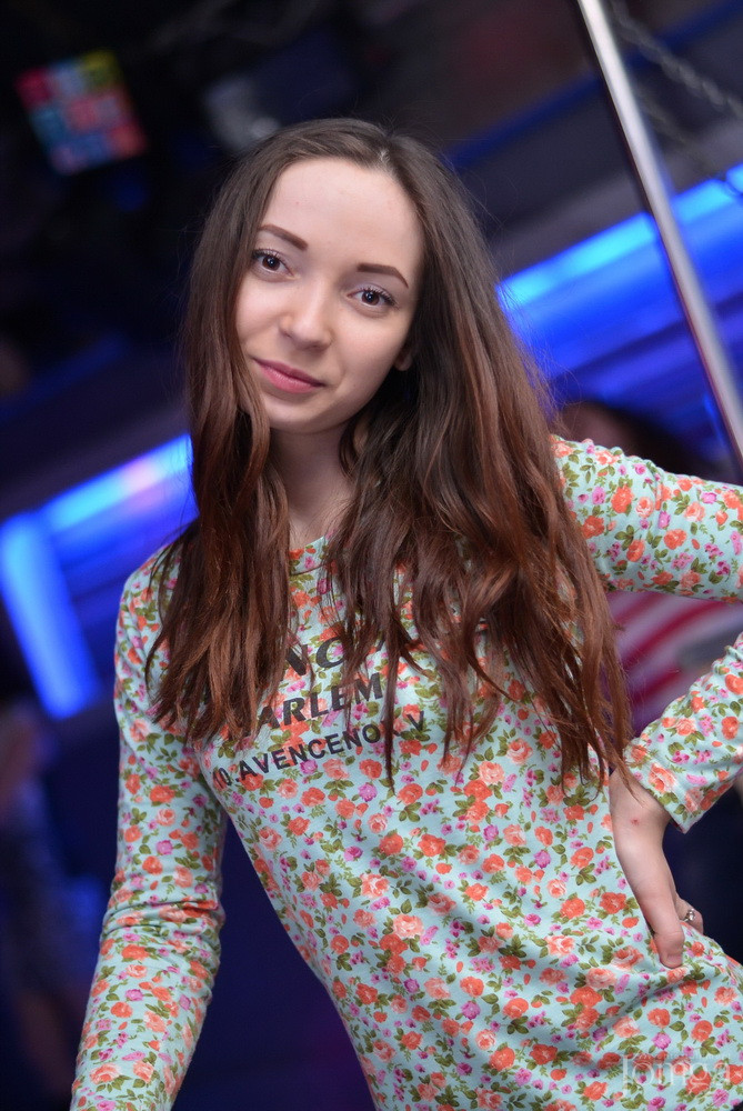 Фотография с Мокрая майка в Пятерочка