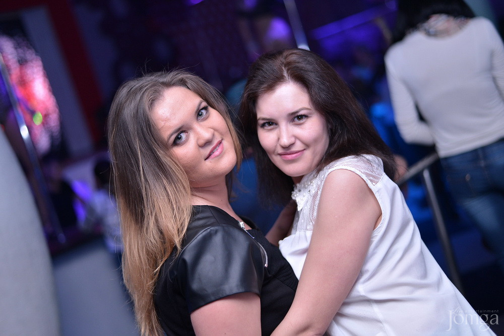 Фотография с Мокрая майка в Пятерочка