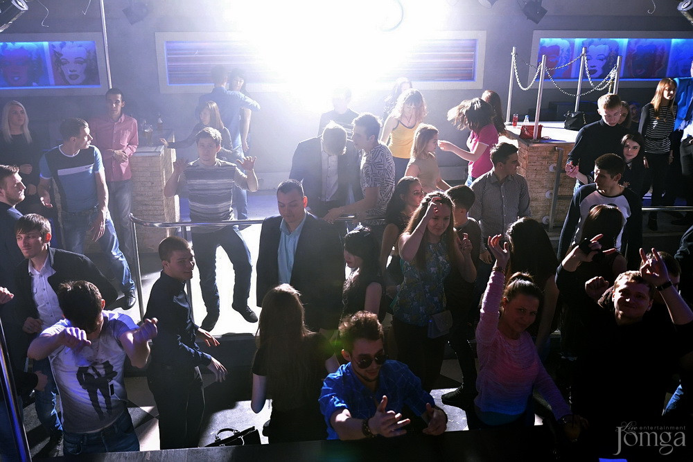 Фотография с Flash back в Пятерочка