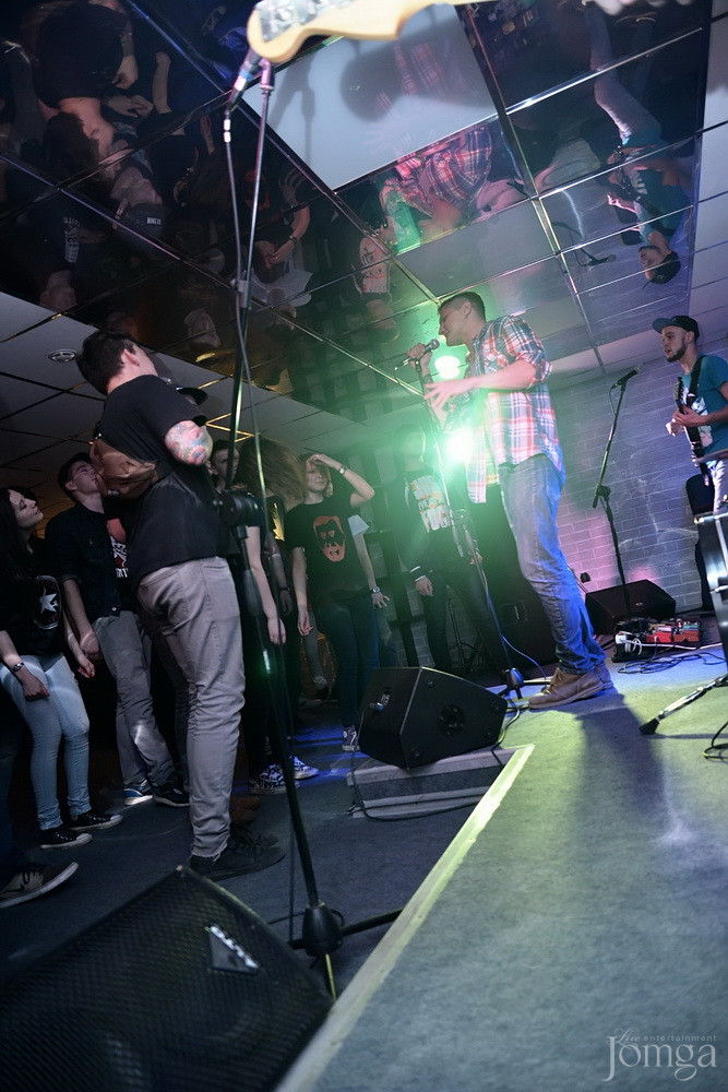 Фотография с гр.FAMILIA в Пятерочка