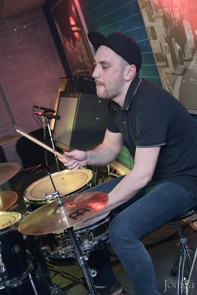 Фотография с гр.FAMILIA в Пятерочка