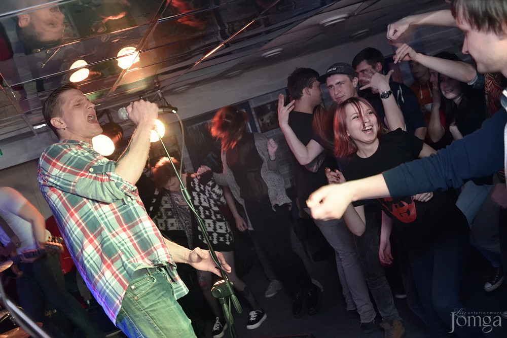 Фотография с гр.FAMILIA в Пятерочка