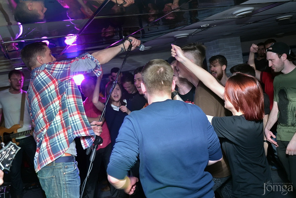 Фотография с гр.FAMILIA в Пятерочка