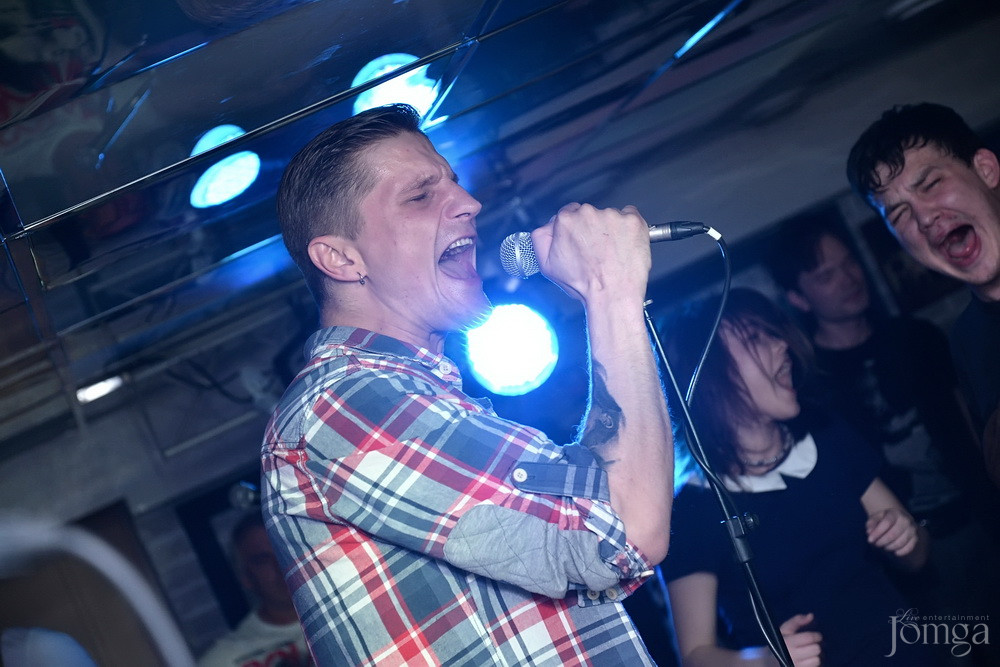 Фотография с гр.FAMILIA в Пятерочка