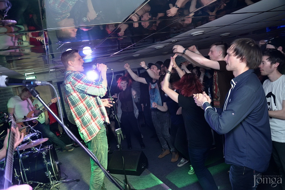 Фотография с гр.FAMILIA в Пятерочка