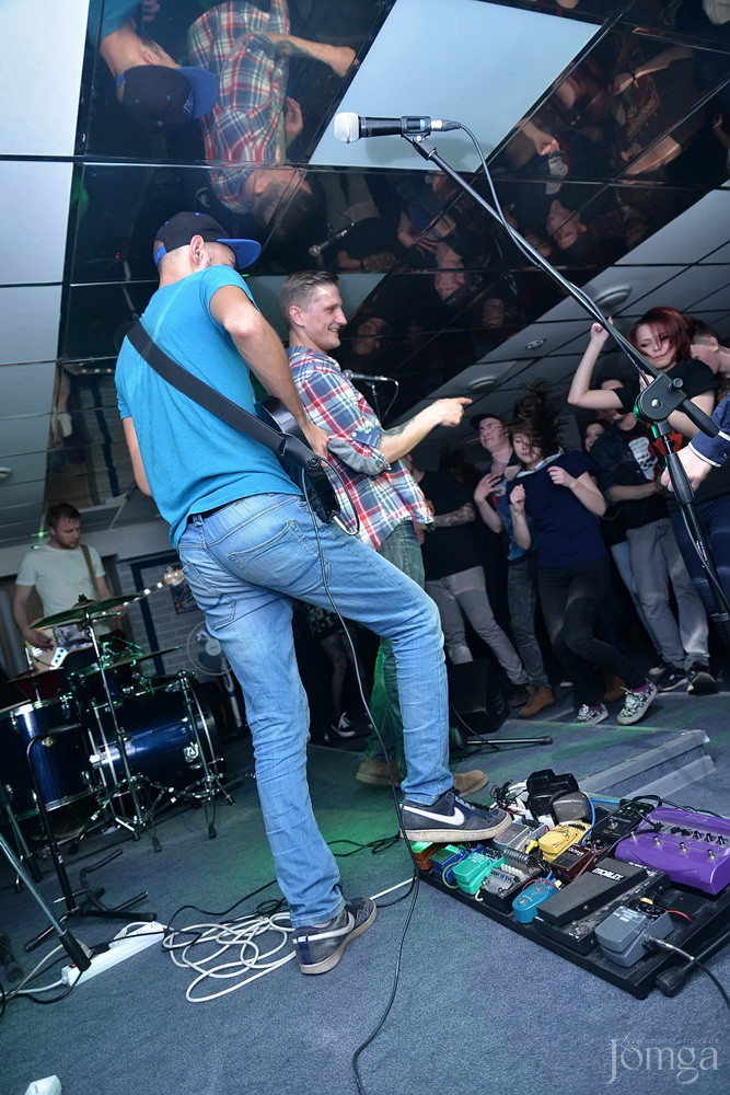 Фотография с гр.FAMILIA в Пятерочка