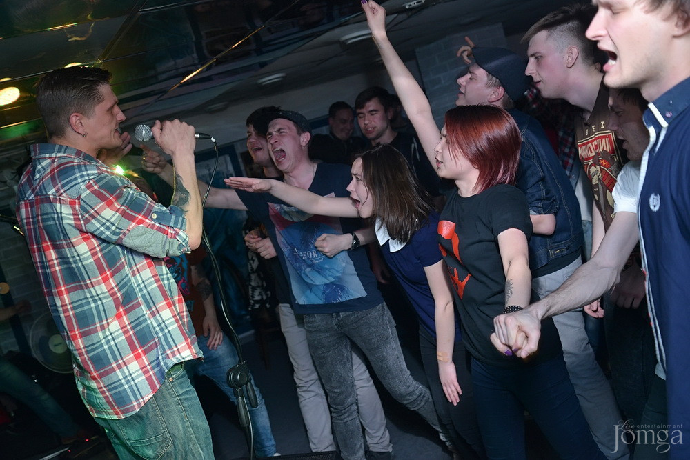 Фотография с гр.FAMILIA в Пятерочка