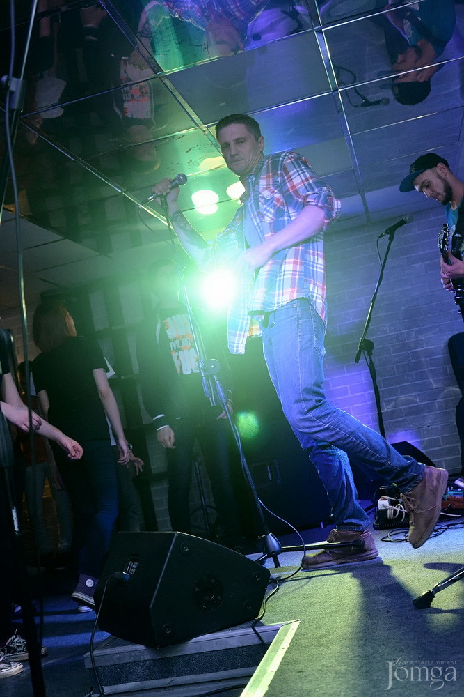 Фотография с гр.FAMILIA в Пятерочка