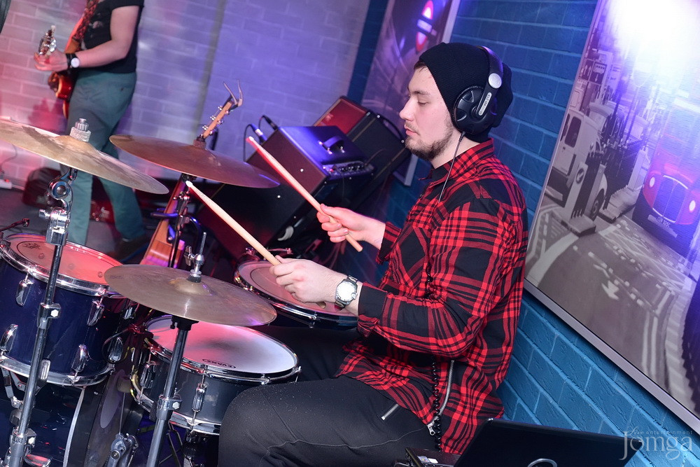 Фотография с гр. SKYLOFF (г.Казань) в Пятерочка