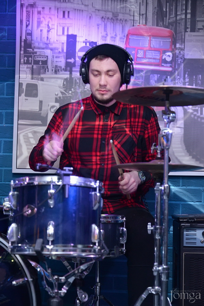 Фотография с гр. SKYLOFF (г.Казань) в Пятерочка