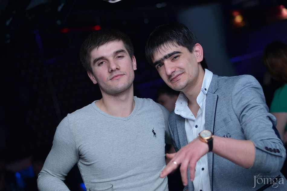 Фотография с Мокрая майка в Пятерочка