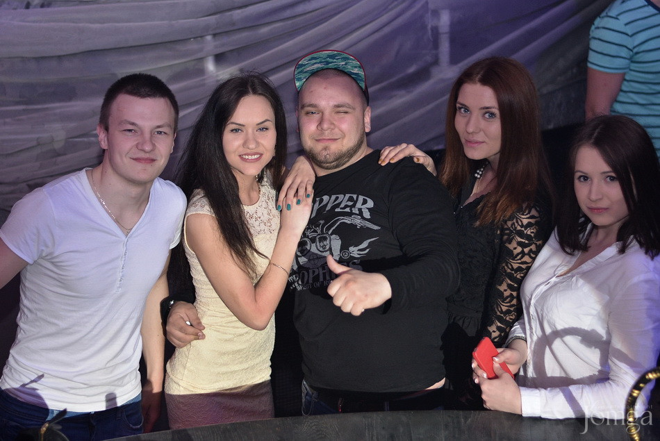 Фотография с Мокрая майка в Пятерочка