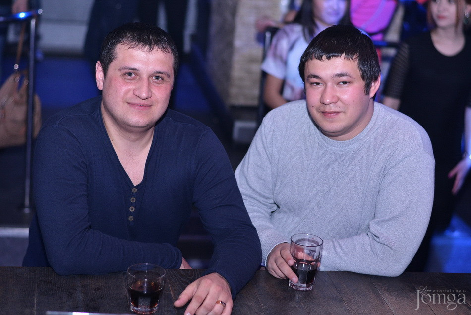 Фотография с Мокрая майка в Пятерочка