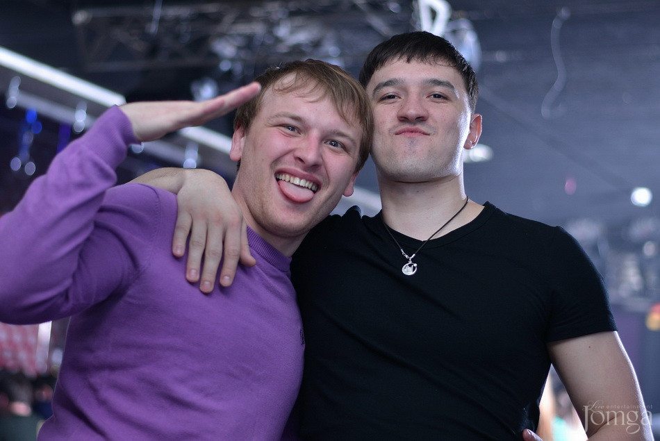 Фотография с Мокрая майка в Пятерочка