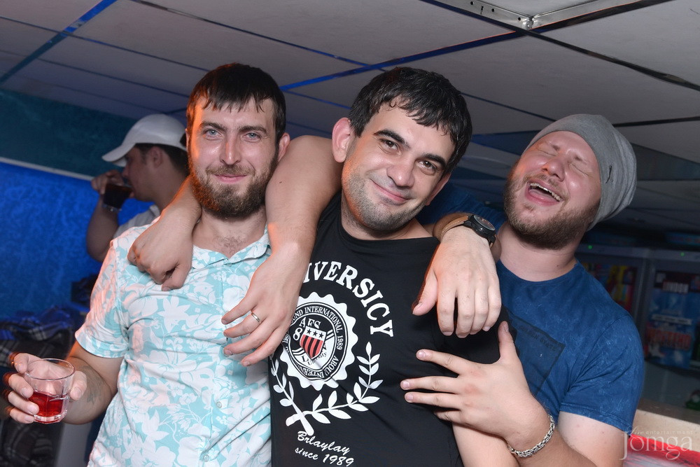 Фотография с AFTERPARTY в Пятерочка