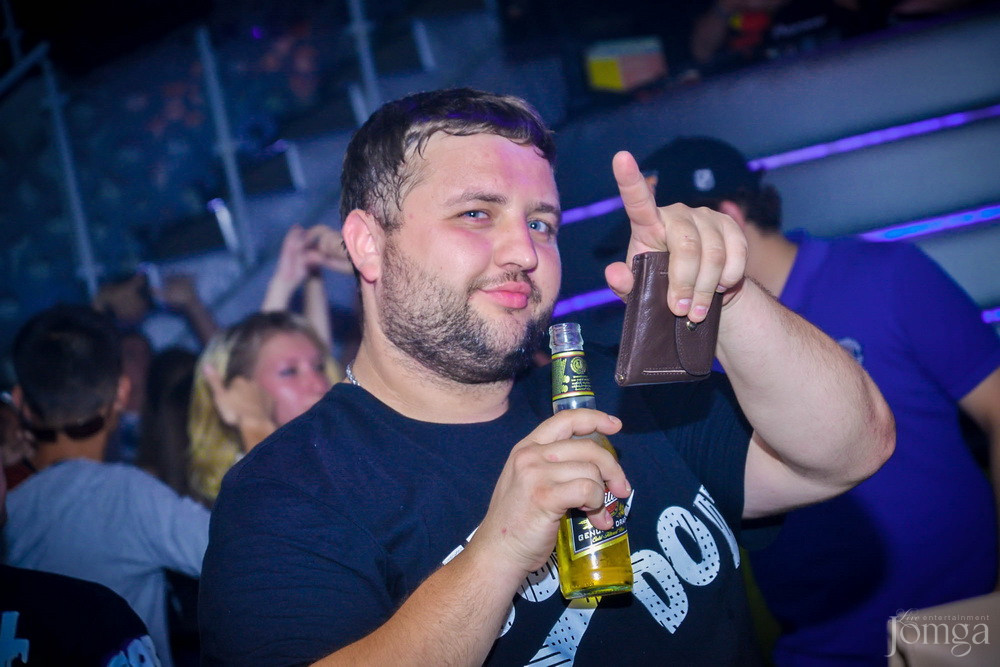 Фотография с Frost B-Day в Пятерочка