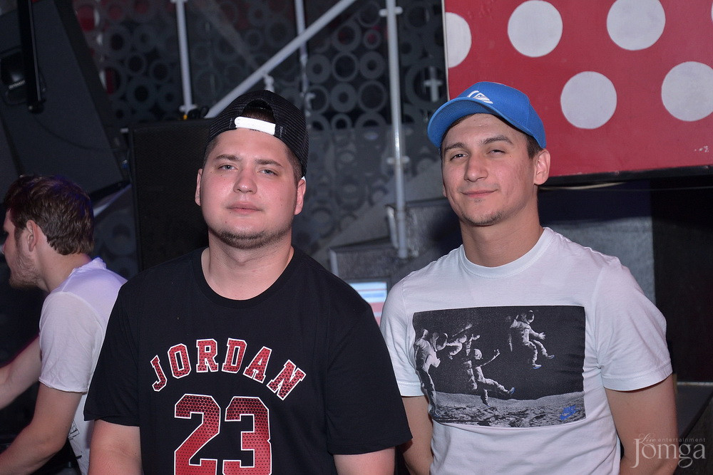 Фотография с VANITTO WHITE NIGHT в Пятерочка