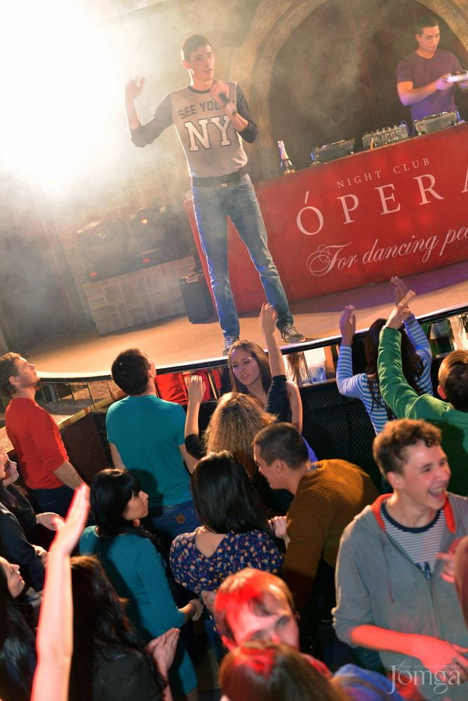 Фотография с Чак-чак Party в Опера