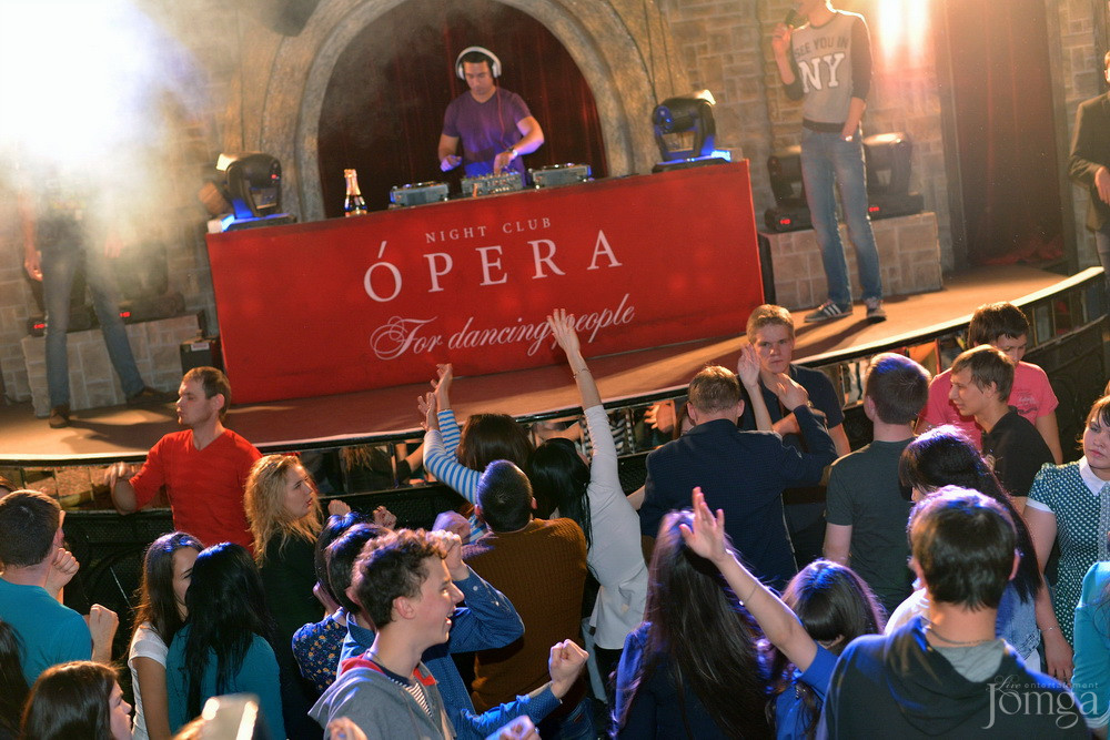 Фотография с Чак-чак Party в Опера