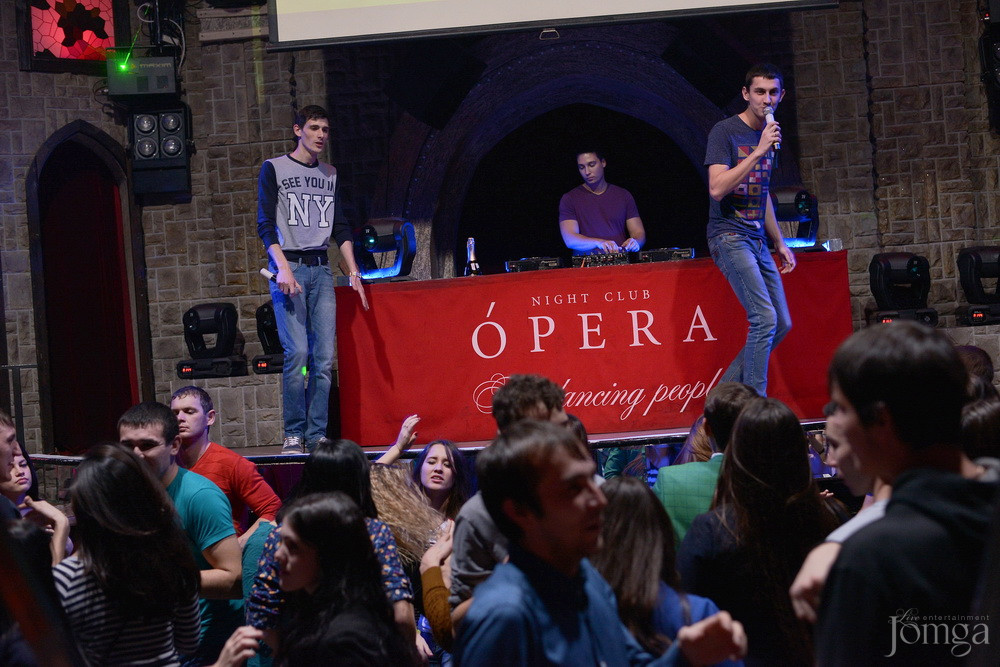 Фотография с Чак-чак Party в Опера