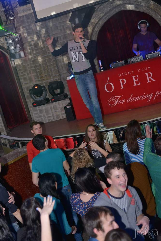 Фотография с Чак-чак Party в Опера