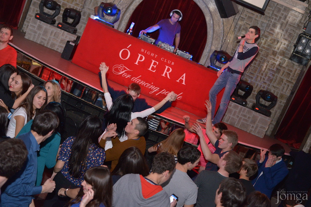 Фотография с Чак-чак Party в Опера