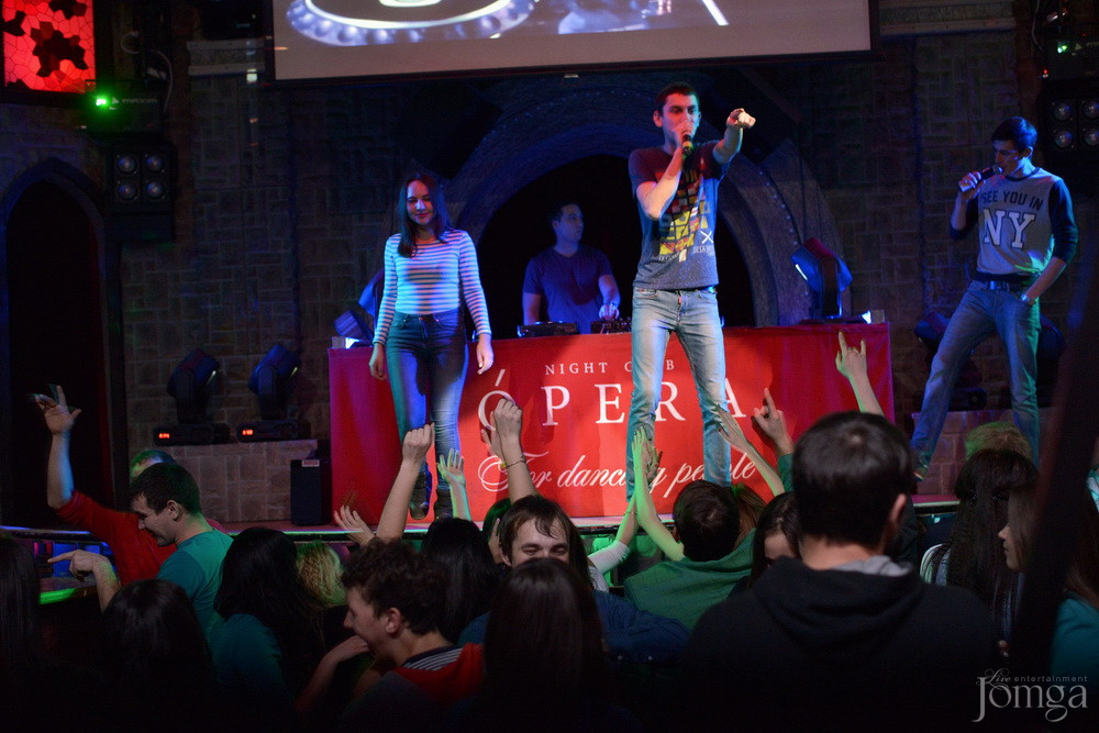 Фотография с Чак-чак Party в Опера