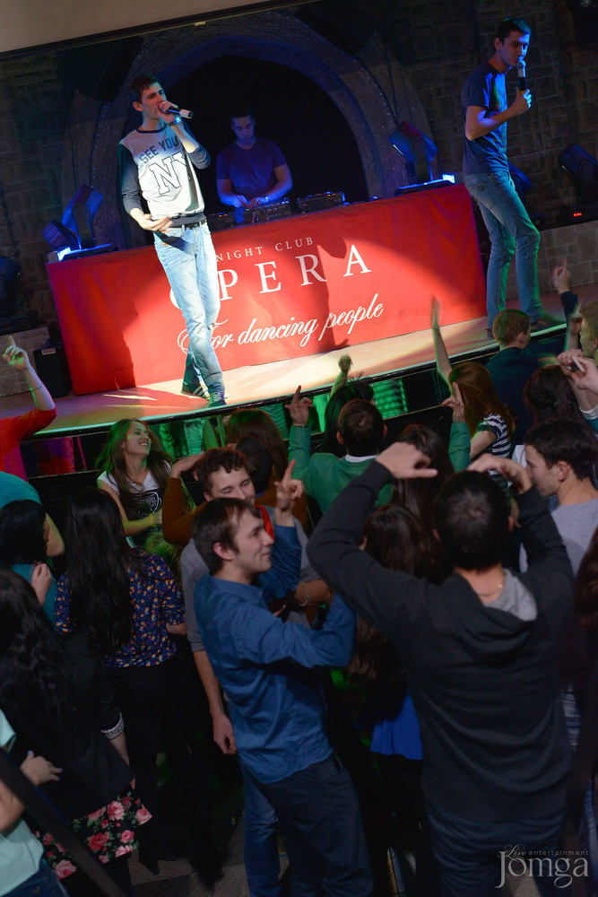 Фотография с Чак-чак Party в Опера