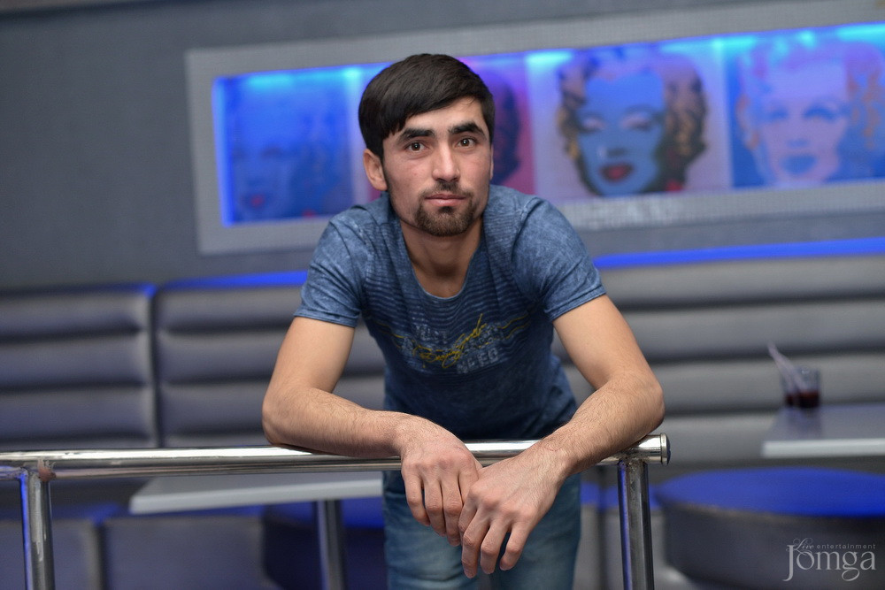 Фотография с Мокрая майка в Пятерочка