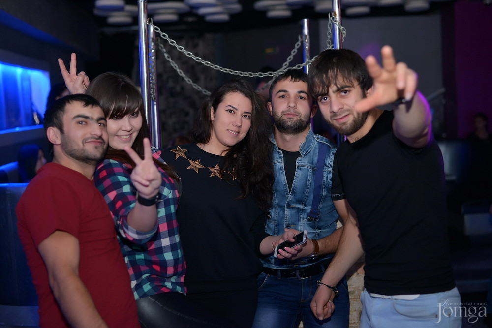 Фотография с Мокрая майка в Пятерочка