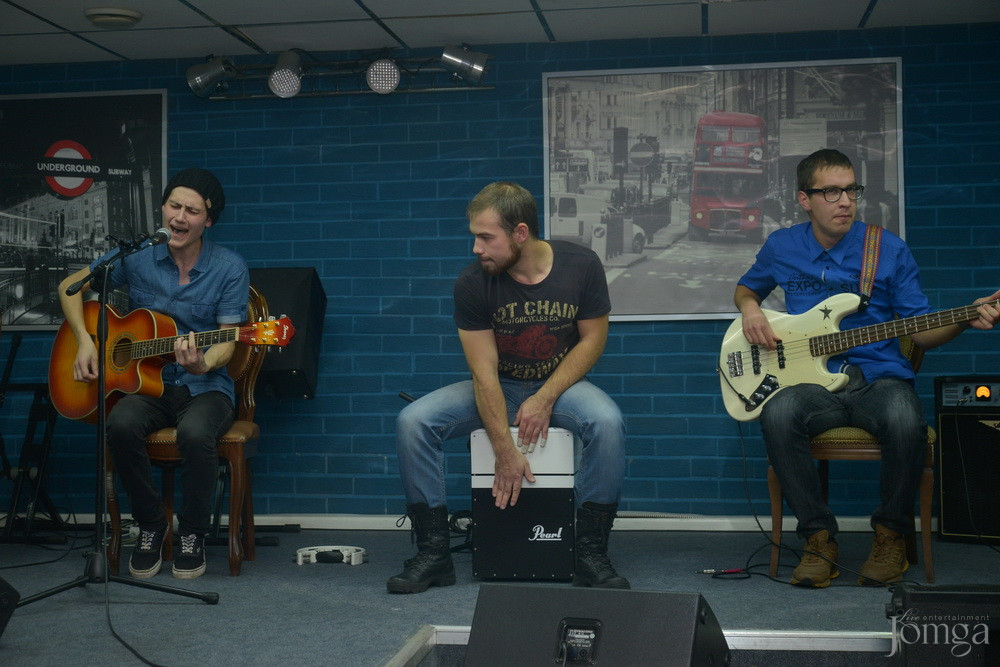 Фотография с Рок-бар "Лондон": АКУСТИКА в Пятерочка