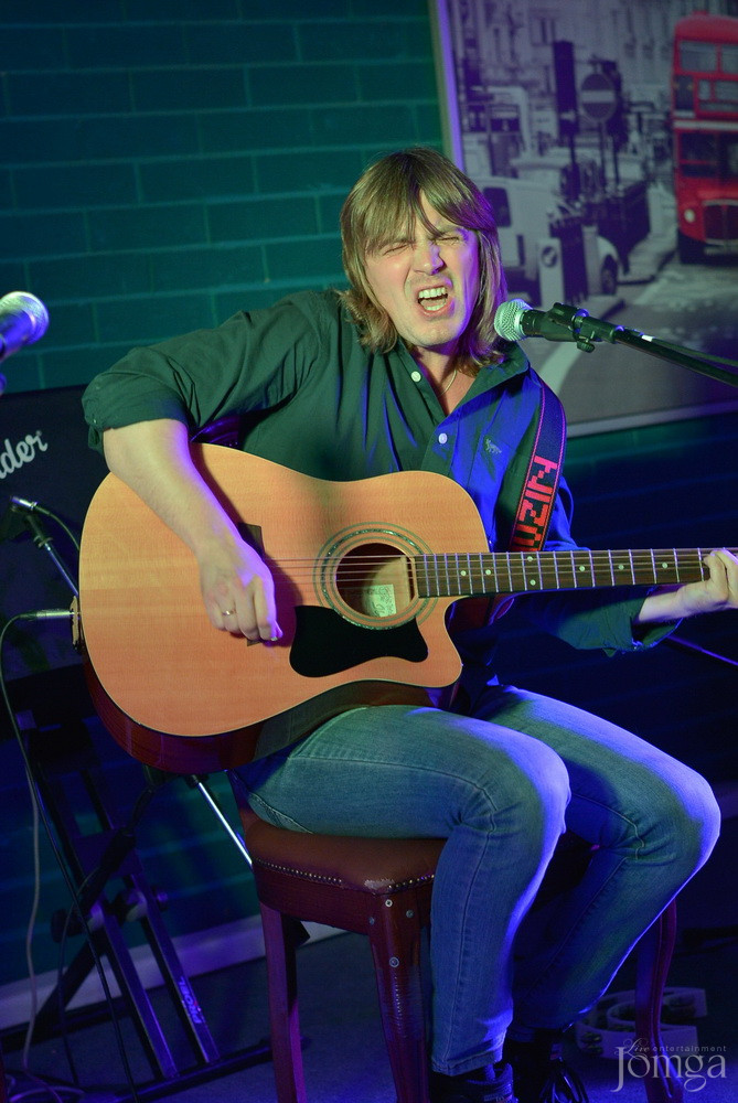 Фотография с Рок-бар "Лондон": АКУСТИКА в Пятерочка