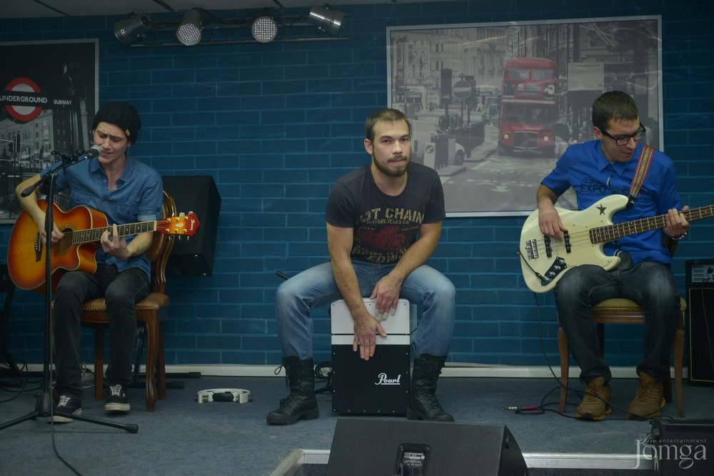 Фотография с Рок-бар "Лондон": АКУСТИКА в Пятерочка