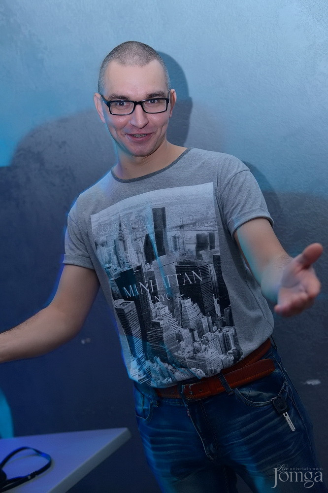 Фотография с Мокрая майка в Пятерочка