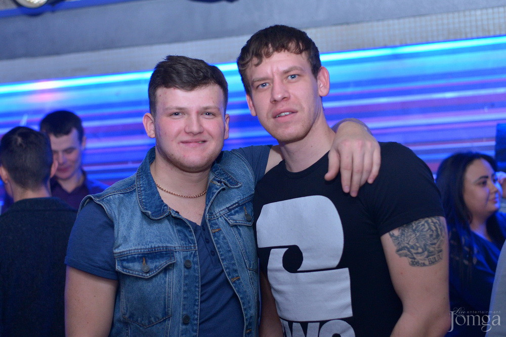 Фотография с Мокрая майка в Пятерочка