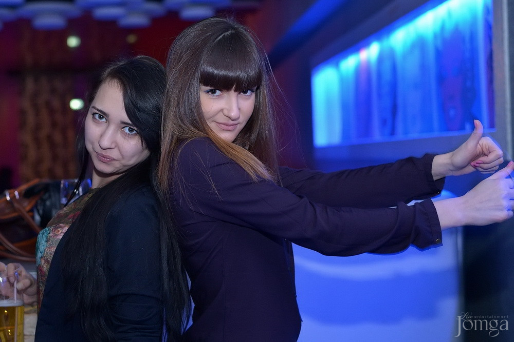 Фотография с Мокрая майка в Пятерочка