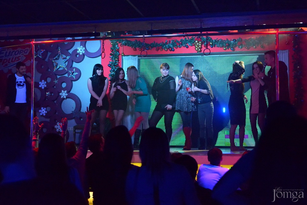 Фотография с Мокрая майка в Пятерочка