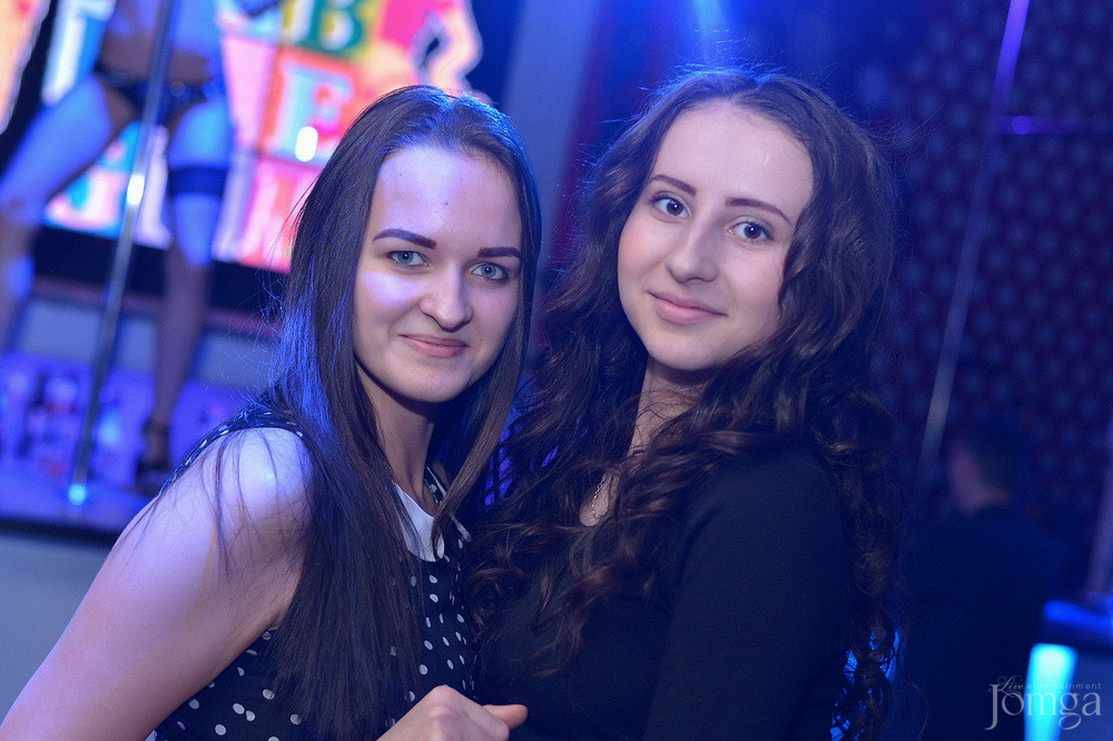 Фотография с Мокрая майка в Пятерочка