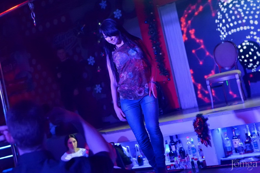 Фотография с Мокрая майка в Пятерочка