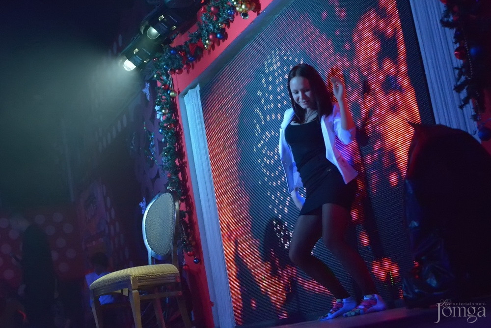 Фотография с Мокрая майка в Пятерочка