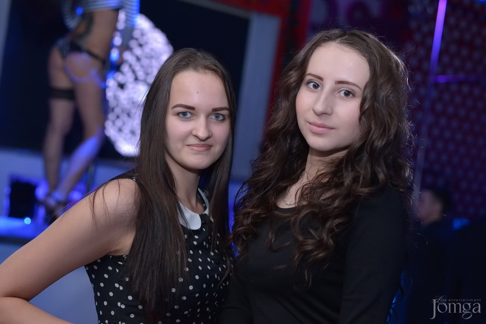 Фотография с Мокрая майка в Пятерочка