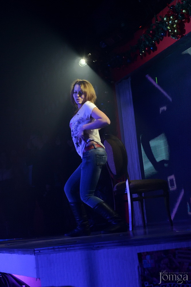 Фотография с Мокрая майка в Пятерочка