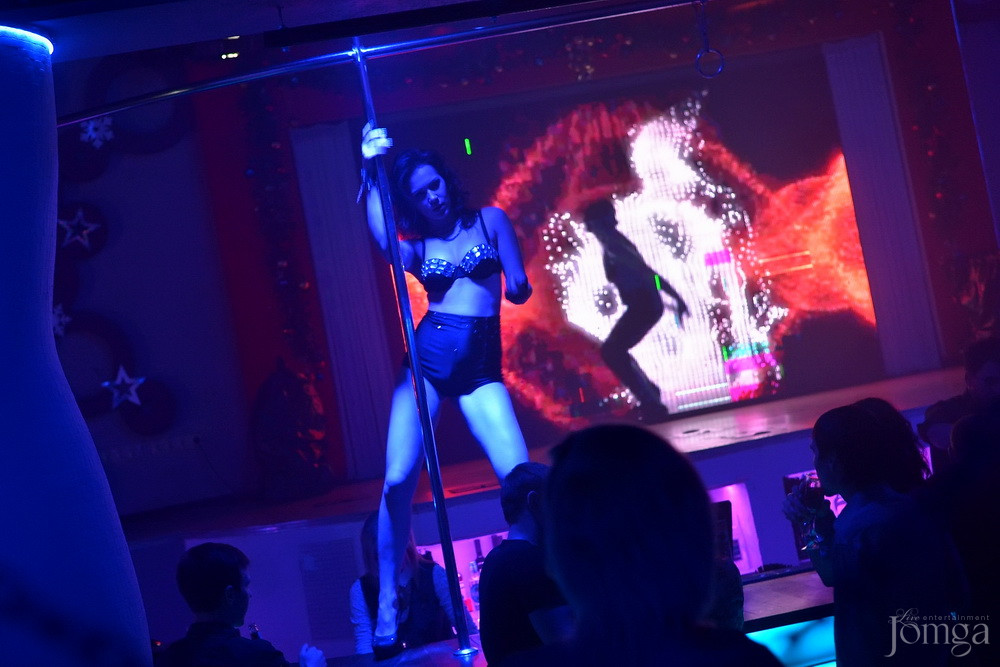 Фотография с Мокрая майка в Пятерочка