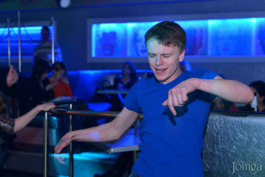 Фотография с Мокрая майка в Пятерочка