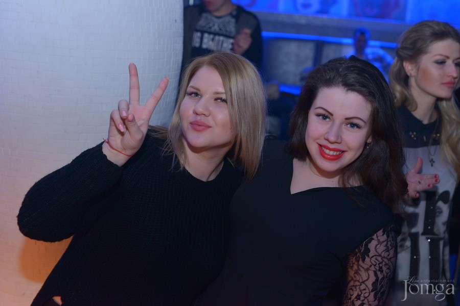 Фотография с Мокрая майка в Пятерочка