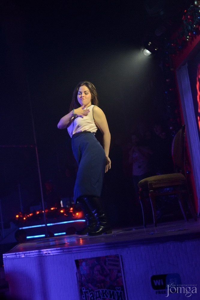 Фотография с Мокрая майка в Пятерочка