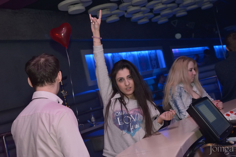 Фотография с Love is... в Пятерочка